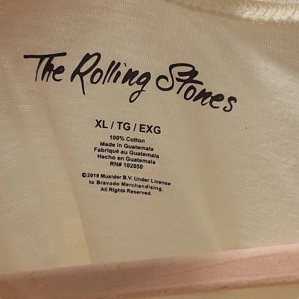American Eagle Outfitters Rolling Stones Over sized  T - Picture 2 of 4